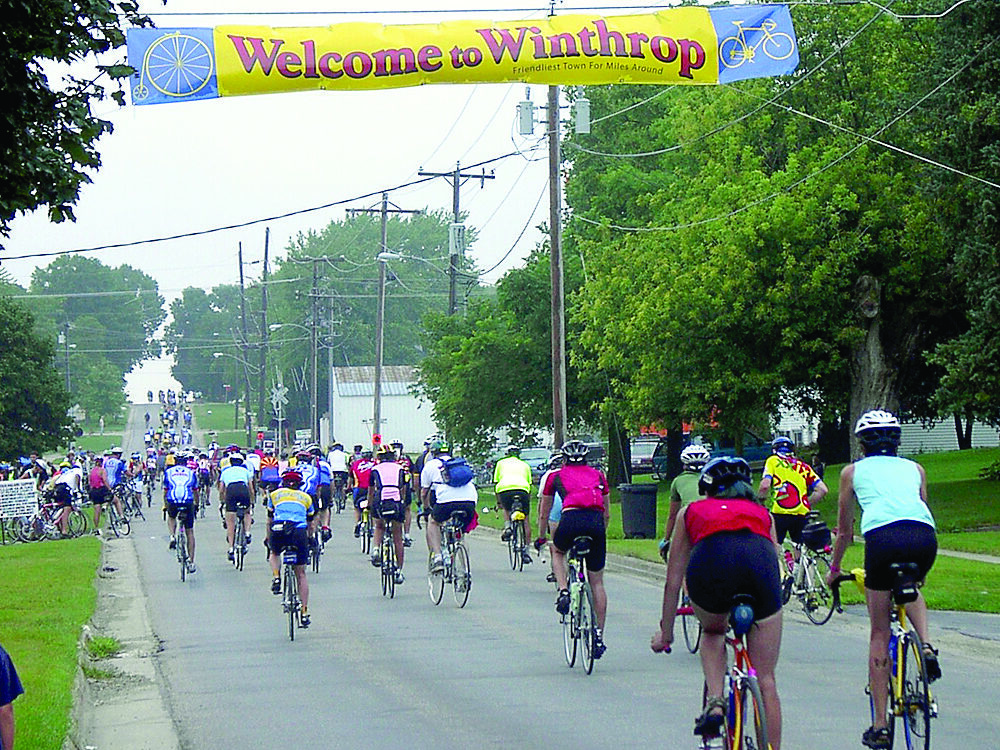 RAGBRAI going through Winthrop